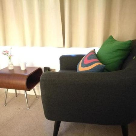 Lovet Homestay Londra Esterno foto